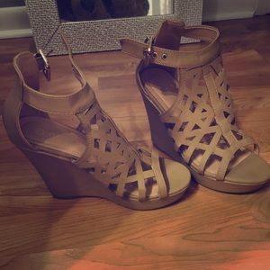 Tan wedges